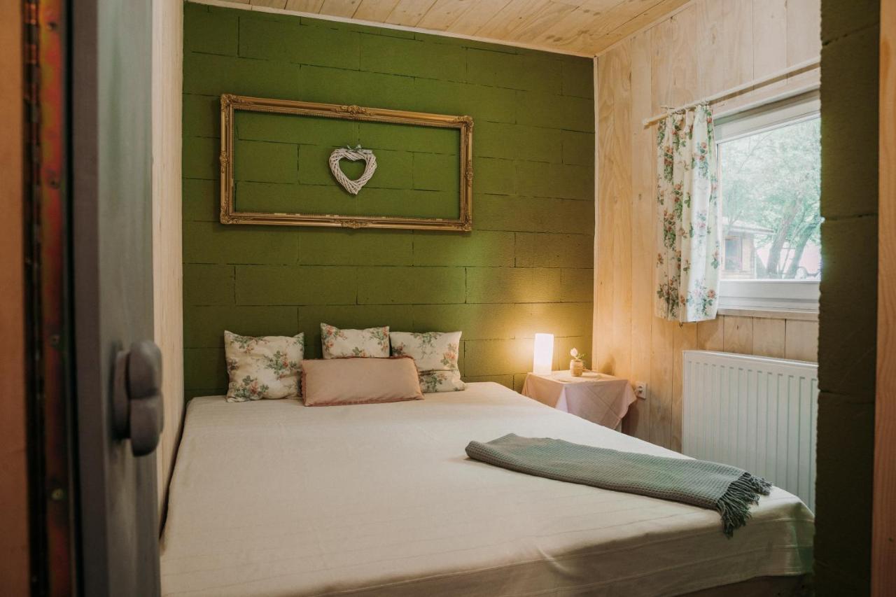 Vackorkert Apartment *